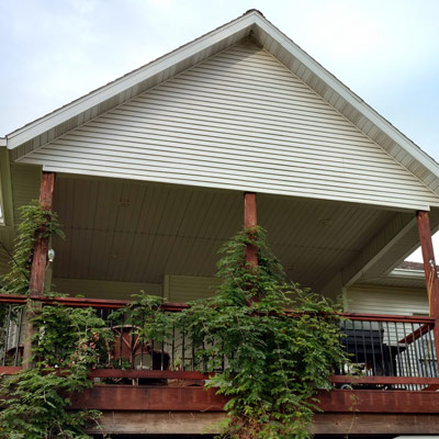 Second floor balcony deck
