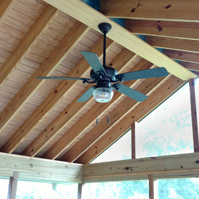 outdoor porch  with ceiling fan